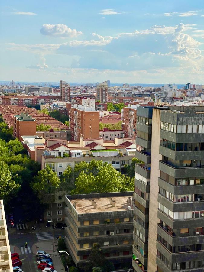 Charming Eurobuilding Skyline Madrid Apartment Exterior photo